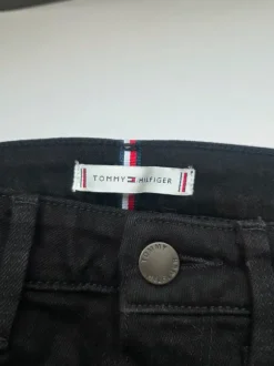 Tommy Hilfiger Jeans Riverpoint Cigarette – Schwarz – W25/L30 – Neuwertig