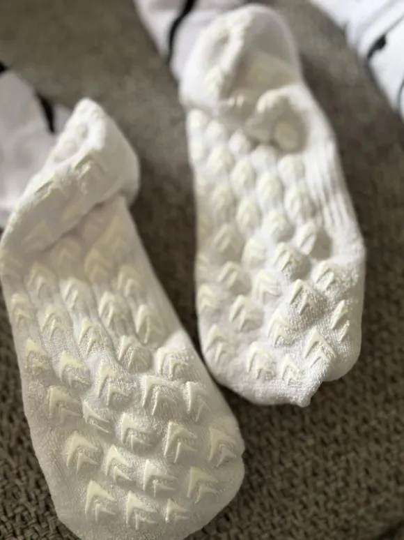 Trazer Grip Socks