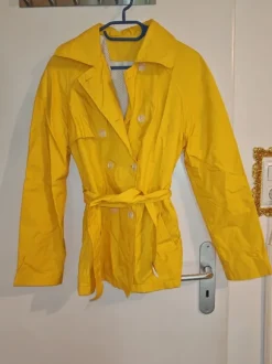 Trenchcoat gelb