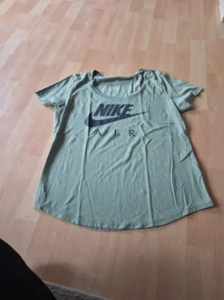 T-Shirt - Tshirt - Shirt - Nike Größe M