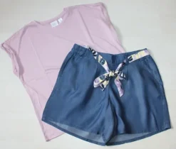 T`Shirt und kurze Hose, Short, Gr. M, 38/40
