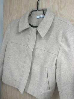 Tussenjas beige