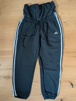 Umstandssporthose von Adidas, Gr. L