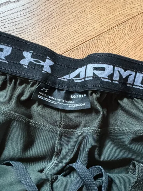 Under Amour Sporthose mit Taschen L