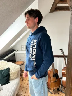 Under Armour Hoodie