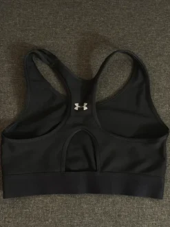 Under Armour Mid Keyhole Compression Sports Bra