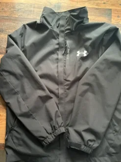 Under Armour Regen / Übergangsjacke Gr.L