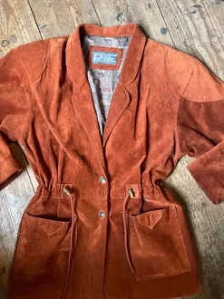 Unieke vintage/retro 70s suede leren roestbruine jas🌸