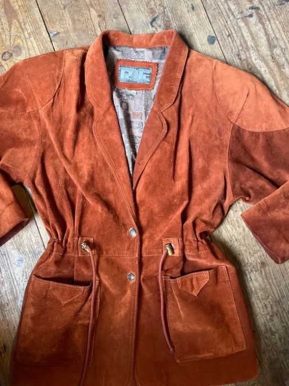 Unieke vintage/retro 70s suede leren roestbruine jas🌸