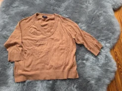 V-Ausschnitt Pullover