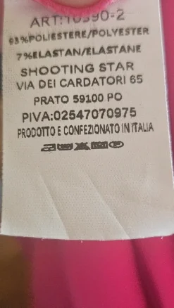 Vends blazer avec dentelle de couleur rose fushia
