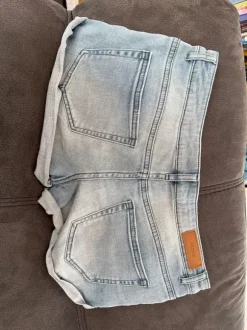 Verkaufe kaum getragene Jeansshort | Vinted
