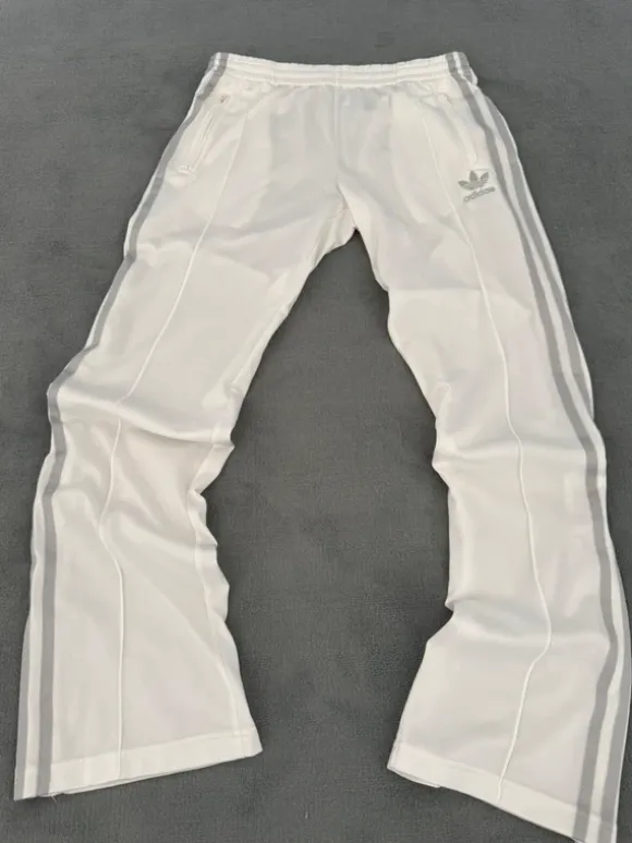 Vintage Adidas Originals Trackpants Weiß-Grau Y2K Straight Leg Größe S