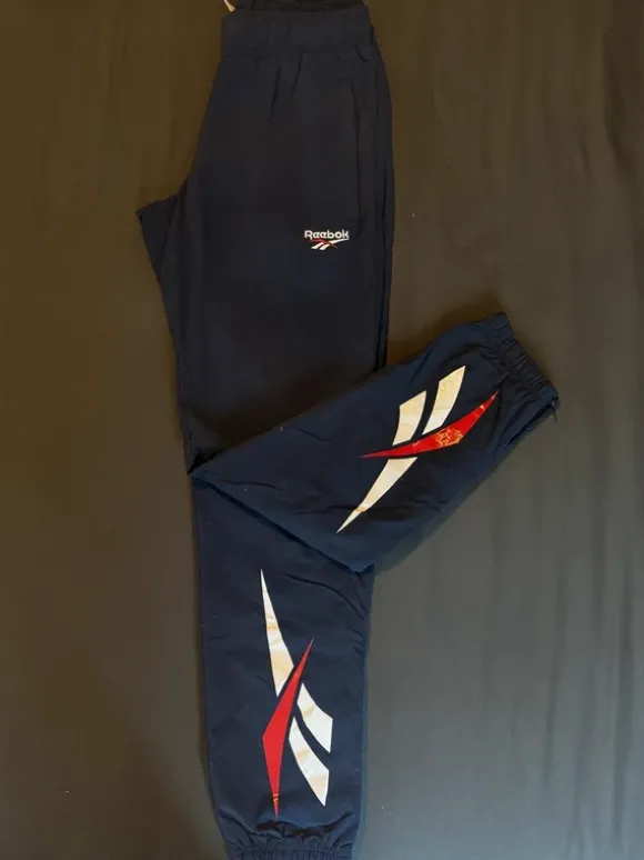 Vintage Reebok Classic Trainingshose-Größe S (passt auch XS)