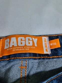Vintage Y2K Baggy Jeans von Review