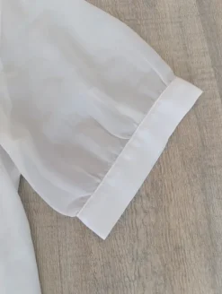 Weiße Bluse