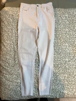 Weiße Skinny Jeans Stradivarius
