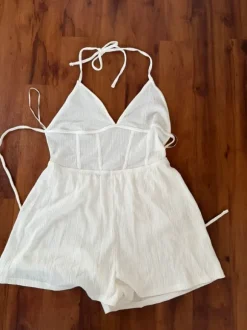 Weißer Jumpsuite Bershka