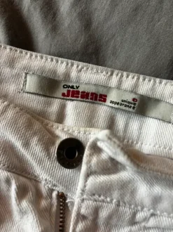 Weißer Mini Denimrock