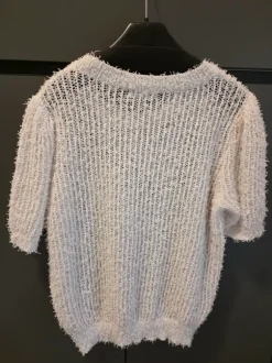 Weisser Sommerpulli