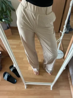 Weite bequeme Hose