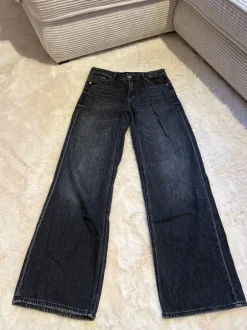 Wideleg Jeans Stradivarius
