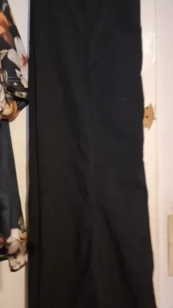 Wunderschöne Kombination, neuwertig, Hose und Bluse , Größe 48,