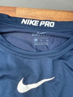 2x Nike Pro Shirts