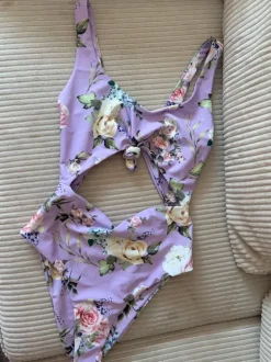 Zaful Highwaist Badeanzug Neu
