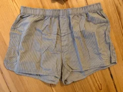 Zwei H&M Boxershorts gestreift/ kartiert