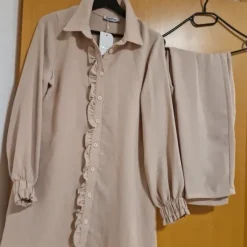 Zweiteiler Damen Hose und obrteile